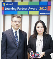 マイクロソフト アワード2012 授賞式記念写真1